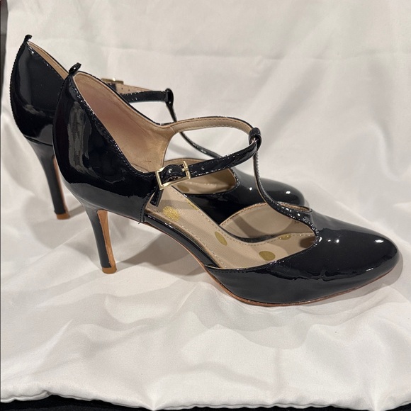 Boden Black Patent T-Strap Heels | Mary Jane Style Pumps Size 5.5 - Picture 2 of 5
